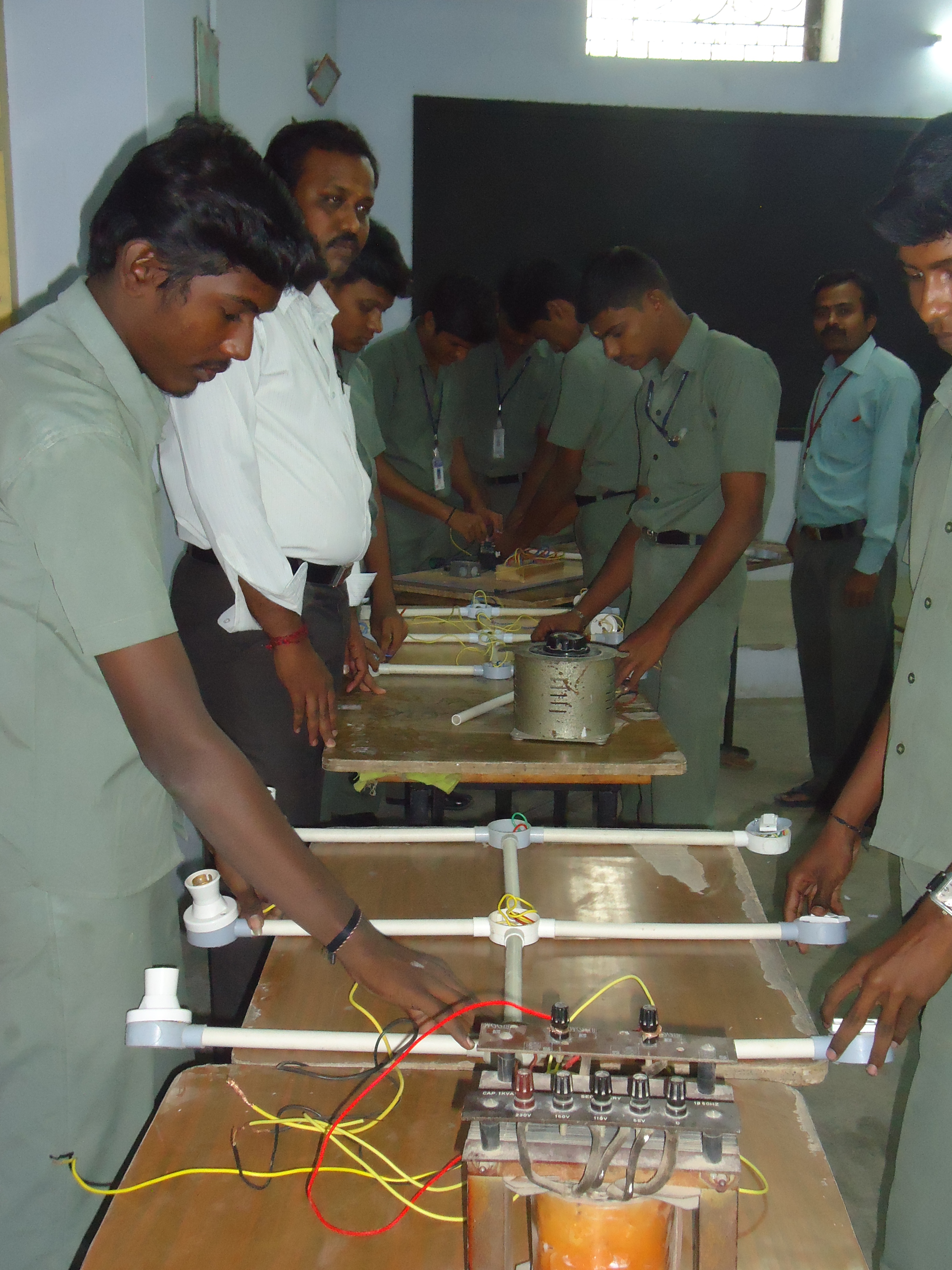 EEE Circuit Lab